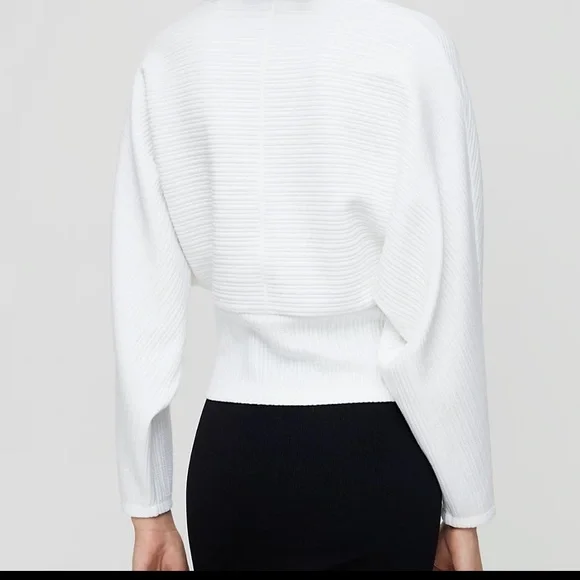 ❗️SOLD❗️ Babaton Hal Sweater Size XS - Picture 4 of 11